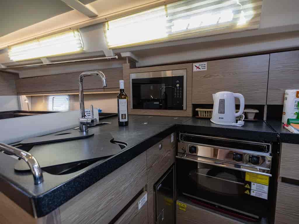 Boat picture 16