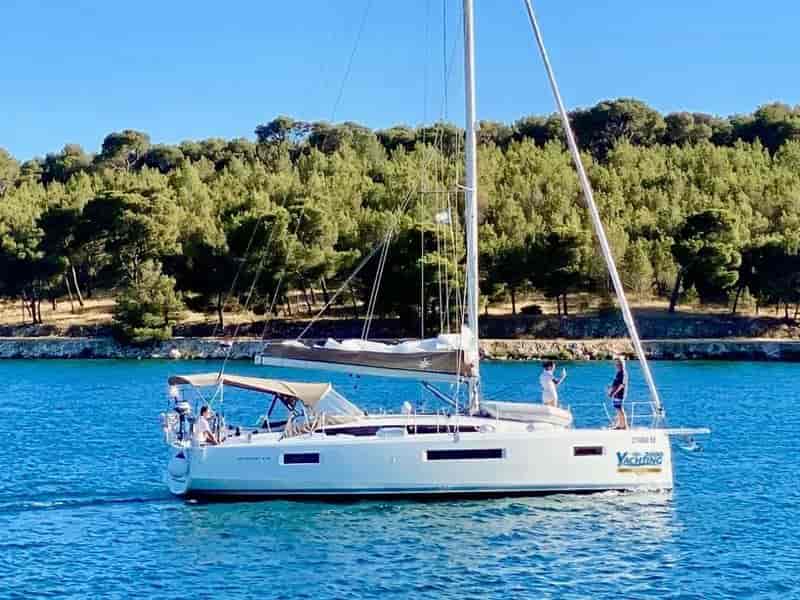 Photo of undefined, image 1 of 5