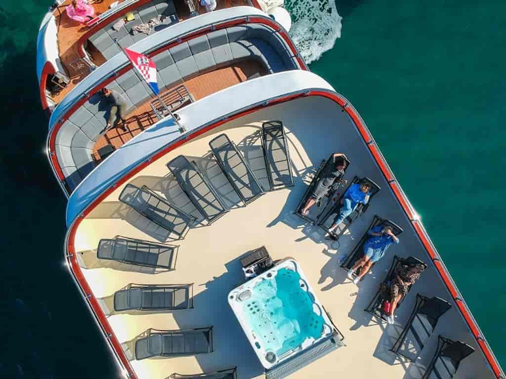 Boat picture 11
