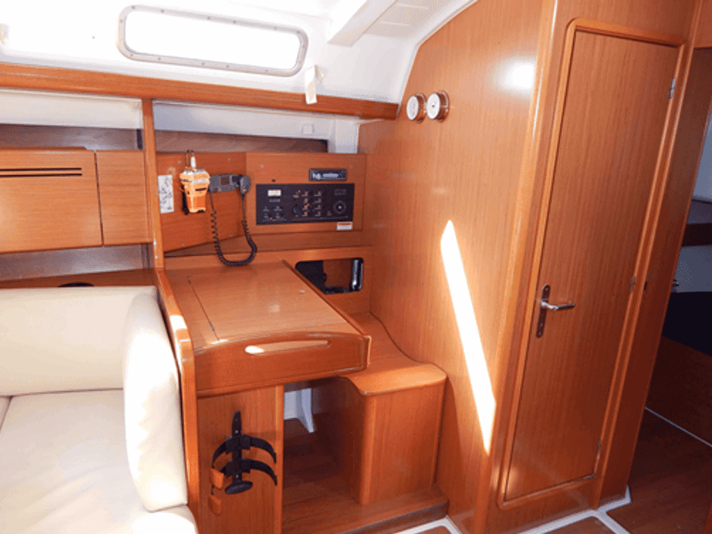 Boat picture 9