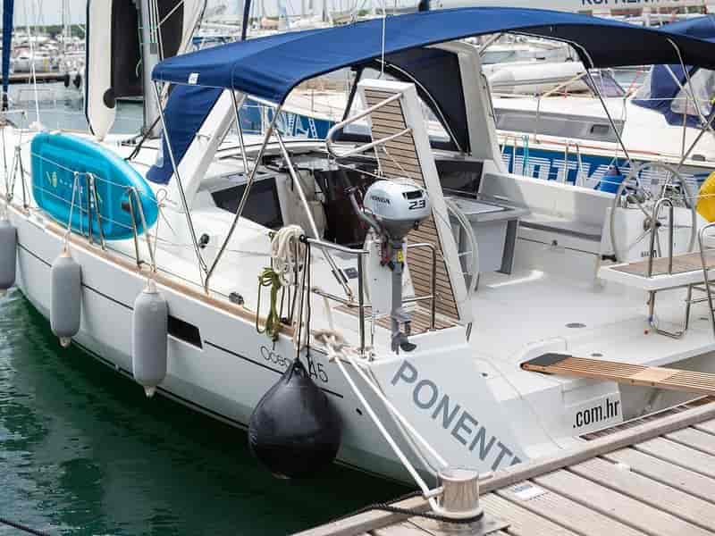 Photo of Ponente, image 1 of 5