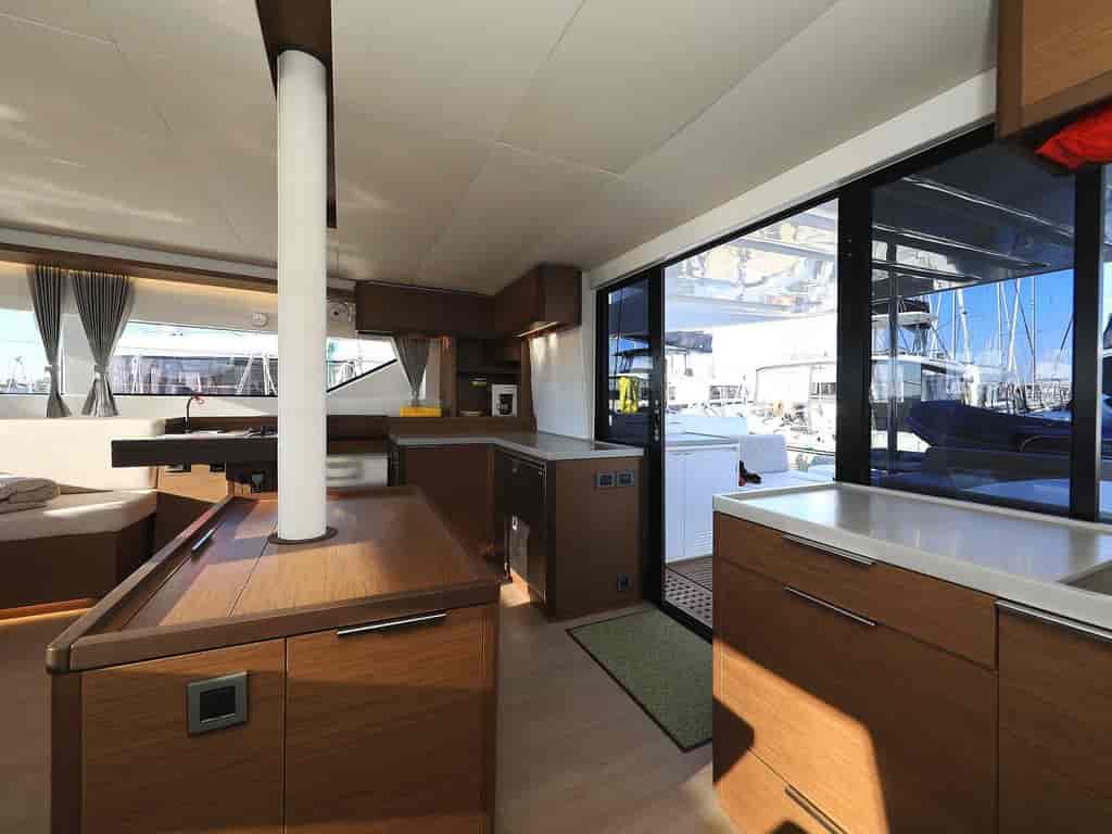 Boat picture 16