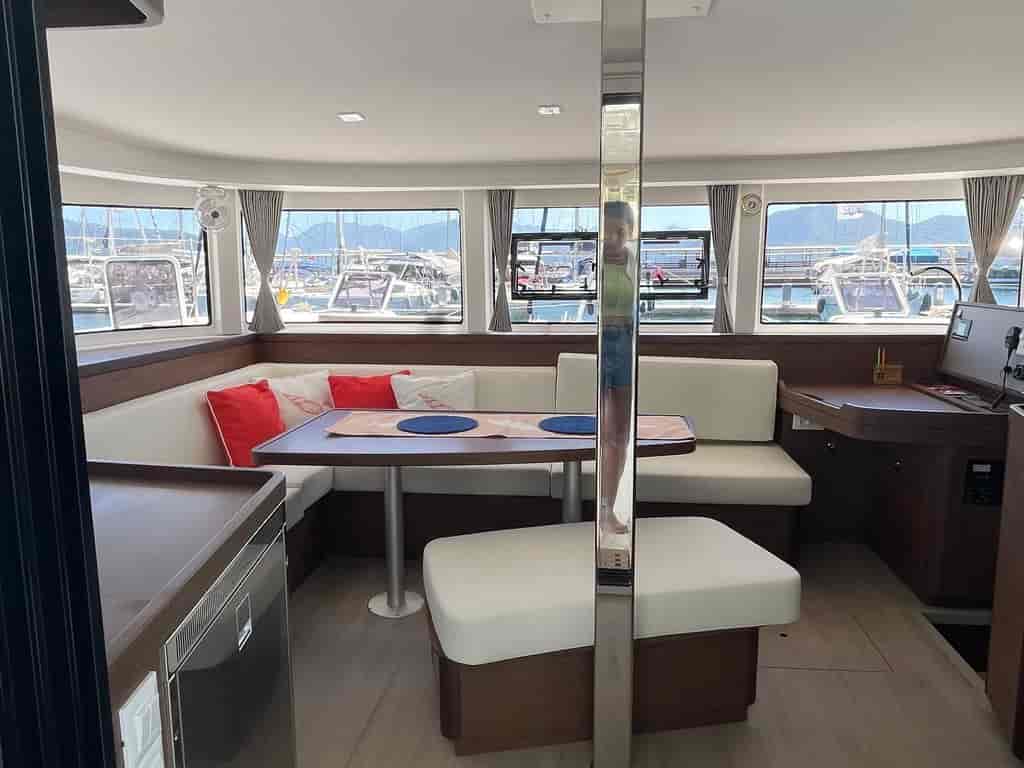 Boat picture 9