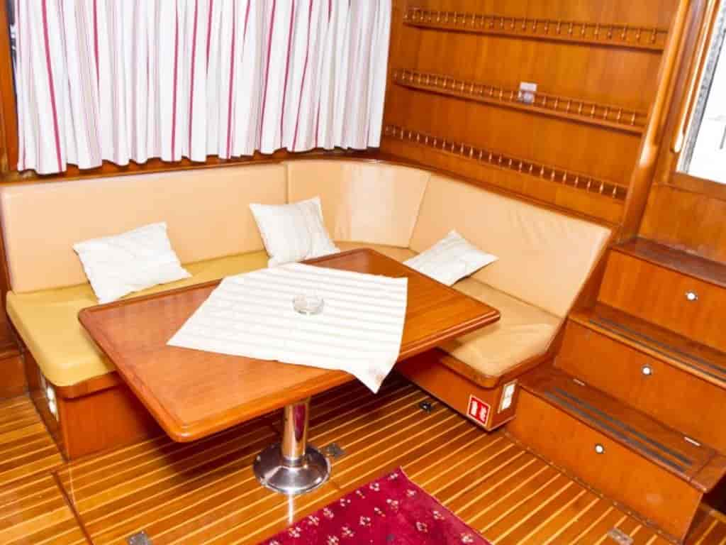 Boat picture 9