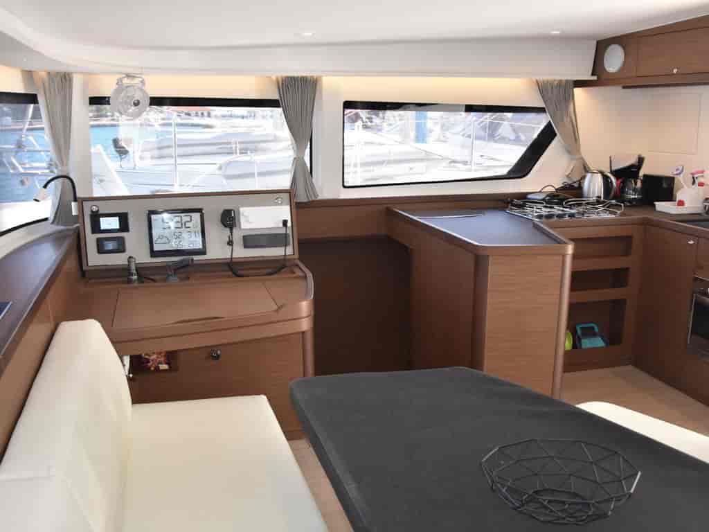 Boat picture 17