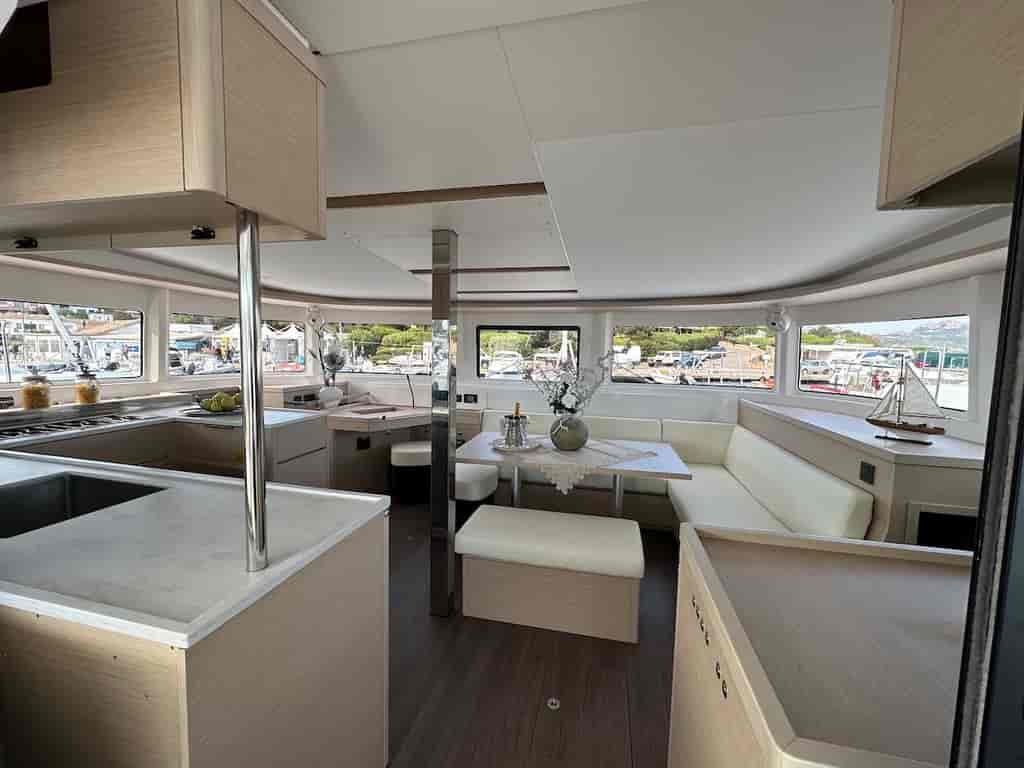Boat picture 9