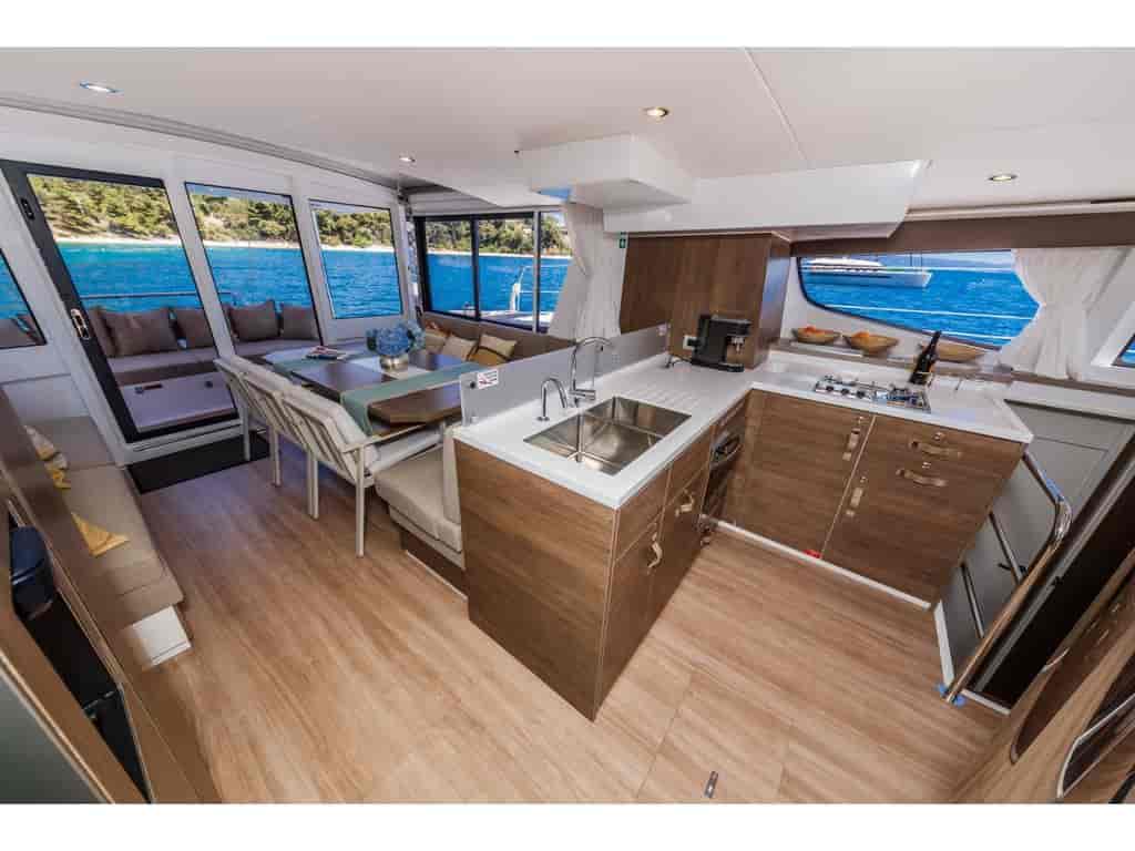 Boat picture 16