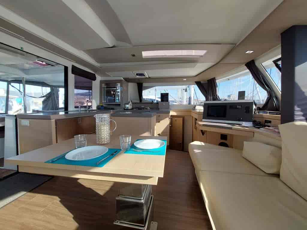 Boat picture 17