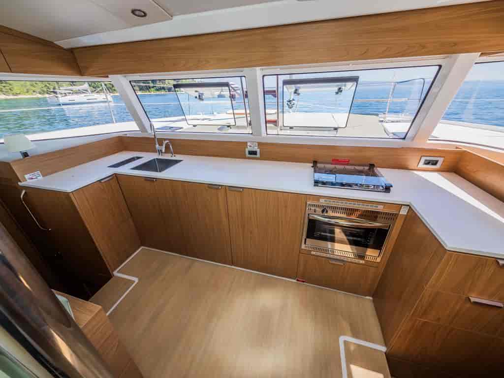 Boat picture 16