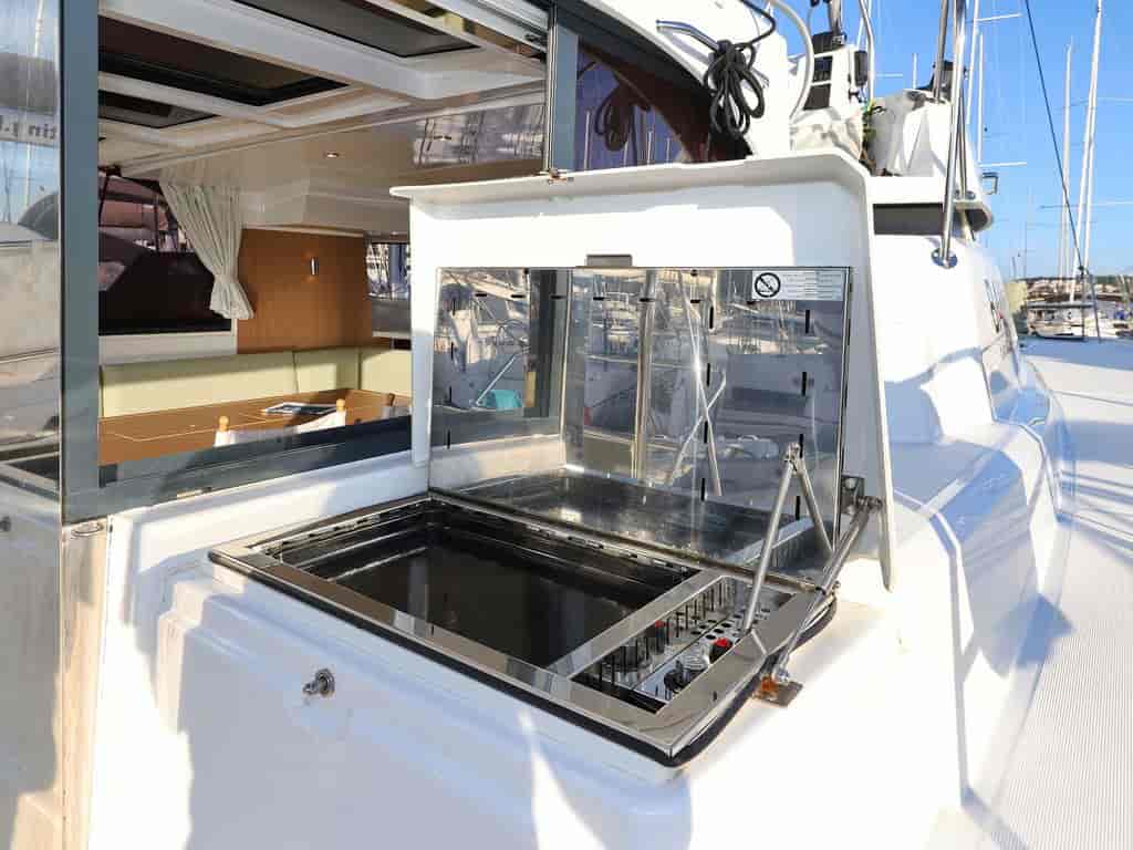 Boat picture 9