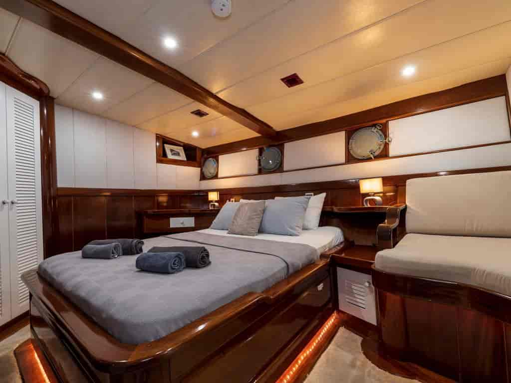 Boat picture 14