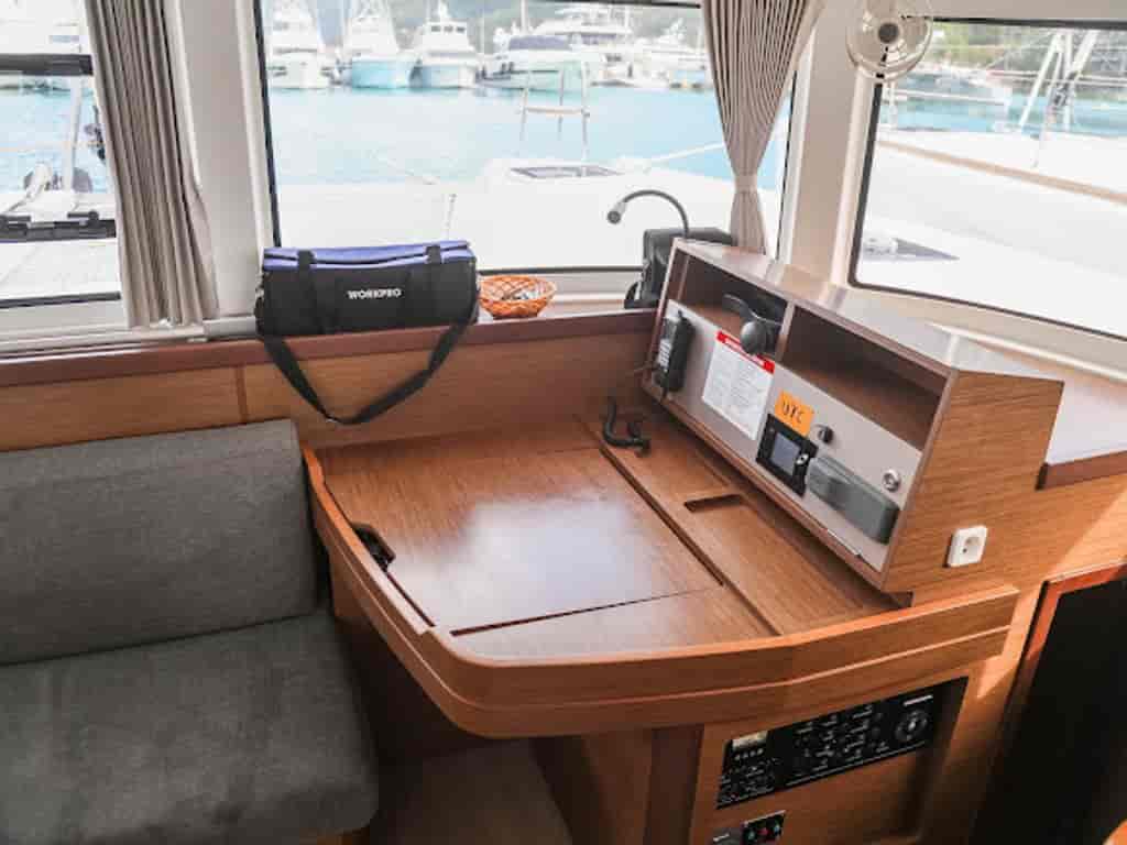 Boat picture 16