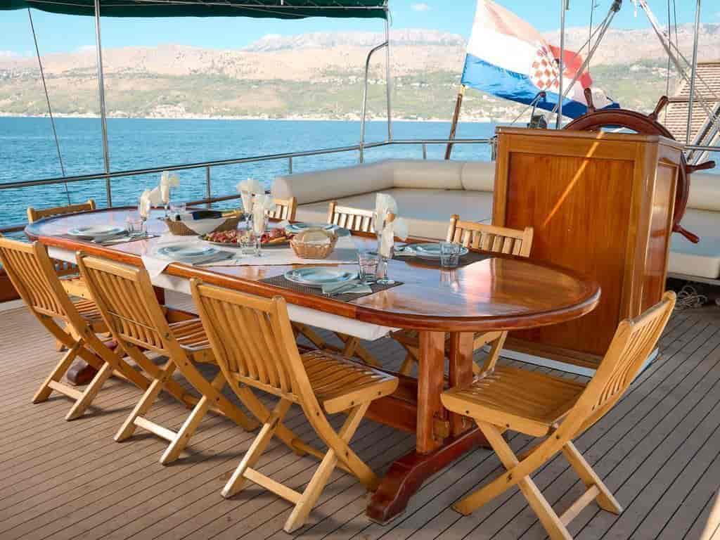 Boat picture 16