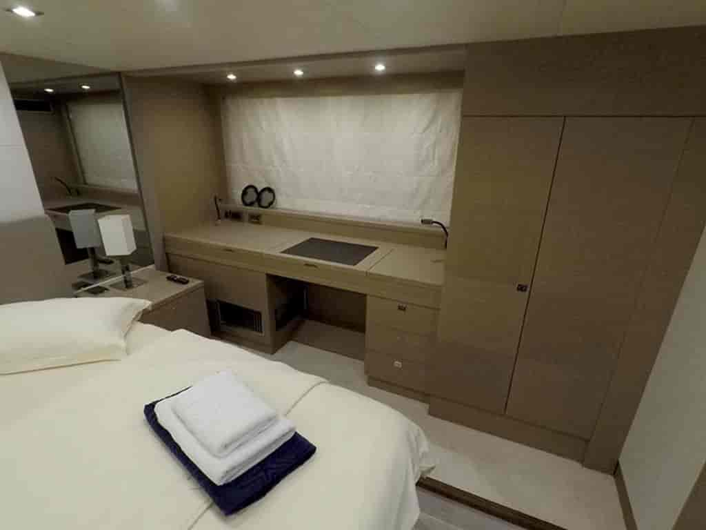 Boat picture 17