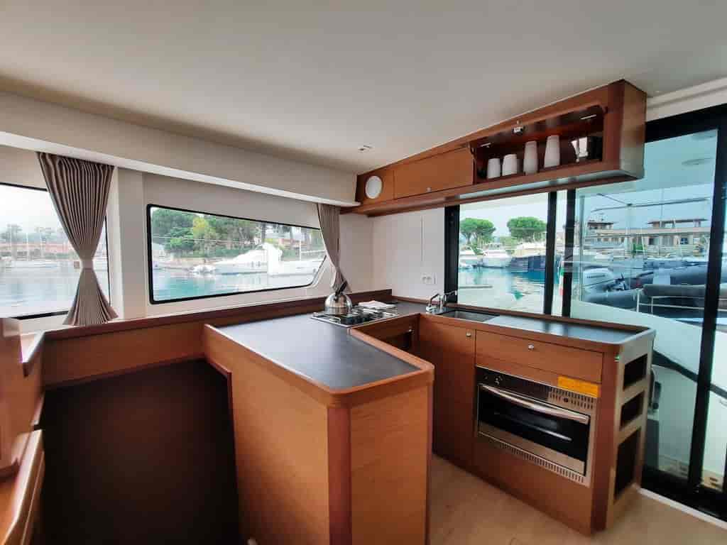 Boat picture 9