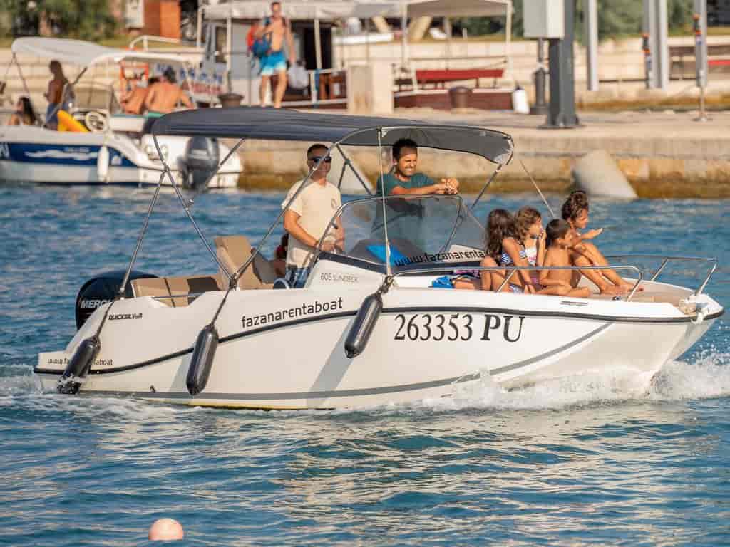 Boat picture 17