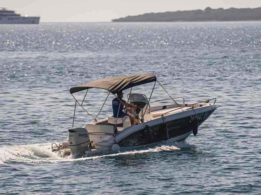 Boat picture 23