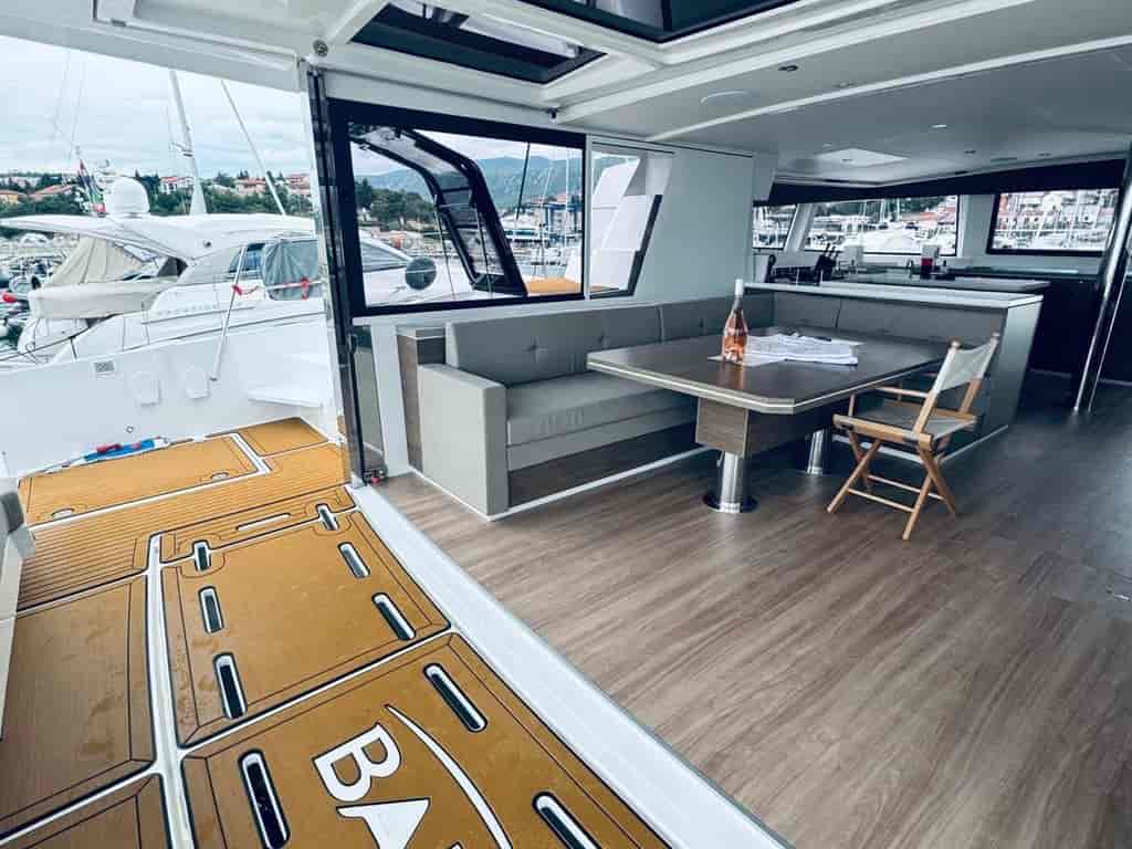 Boat picture 12