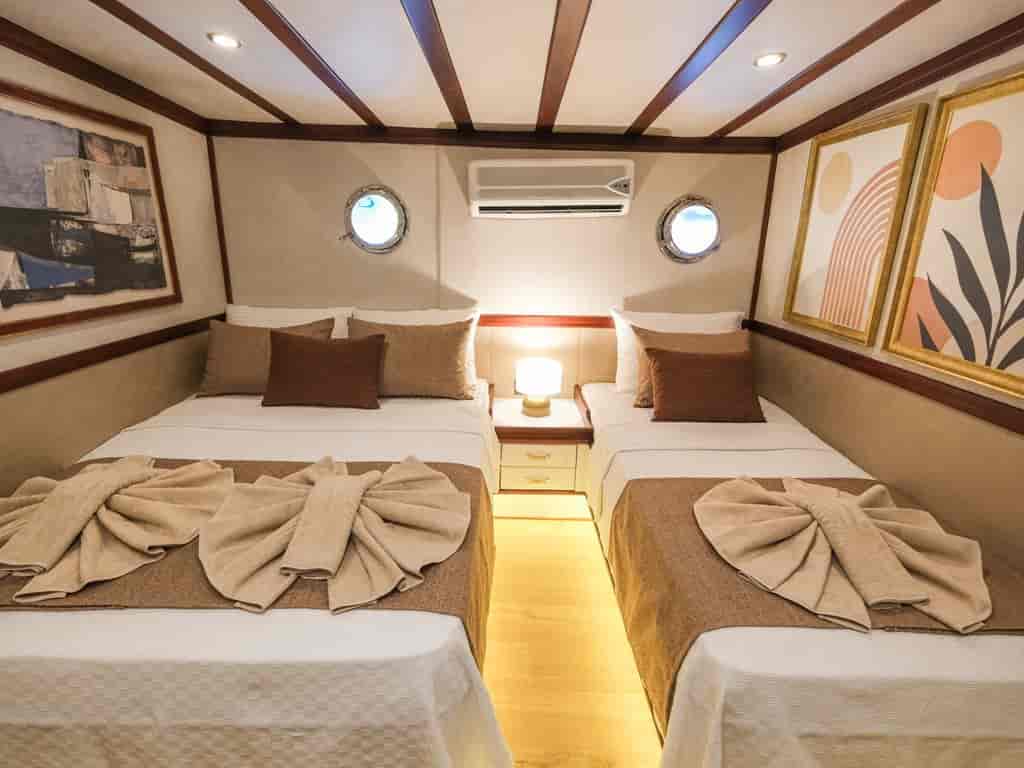 Boat picture 16