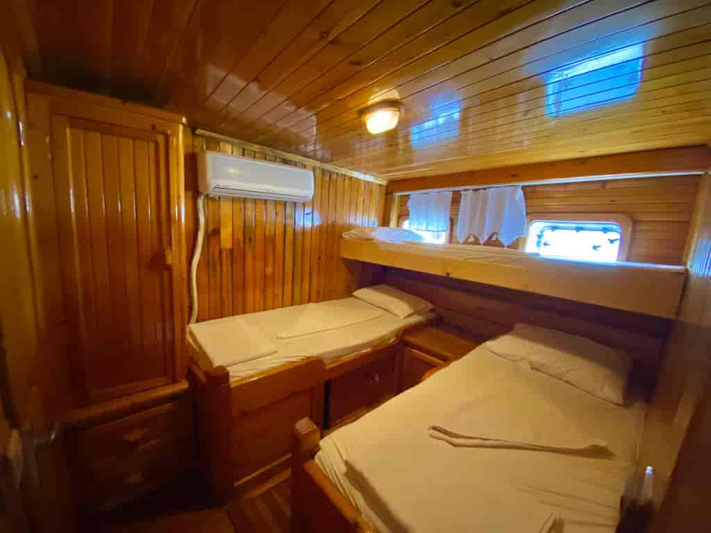 Boat picture 15