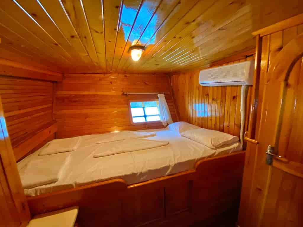 Boat picture 9