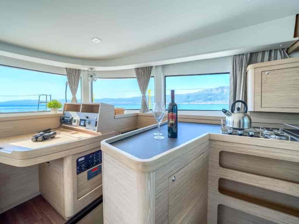 Boat picture 16