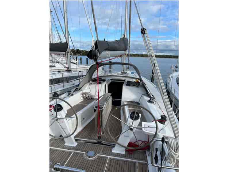 Photo of undefined, image 1 of 7