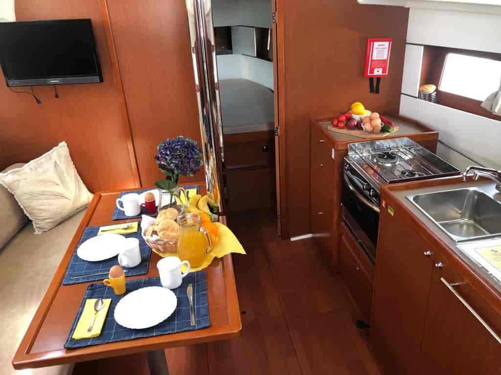 Boat picture 9