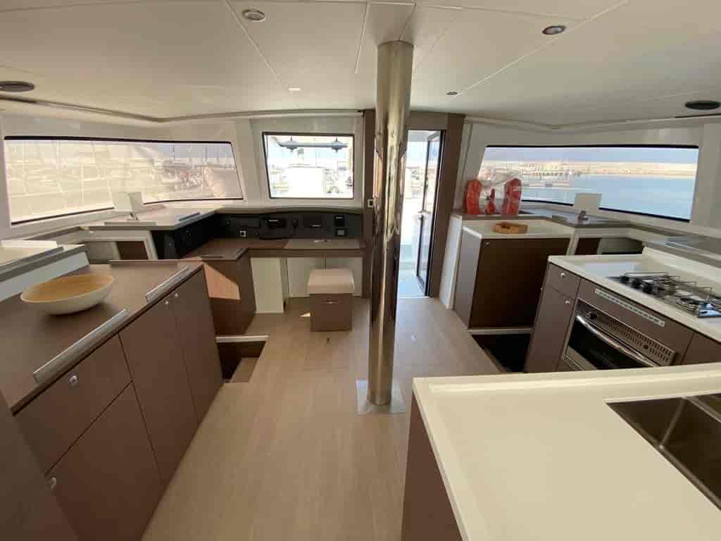 Boat picture 9