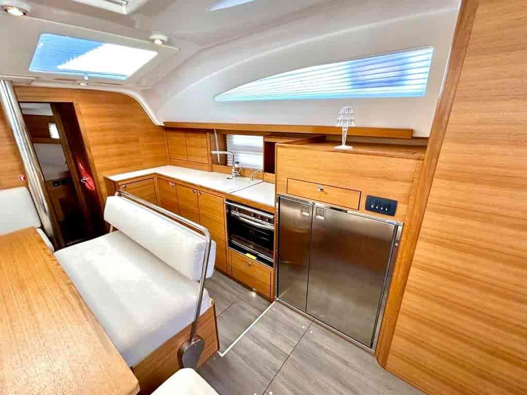 Boat picture 17