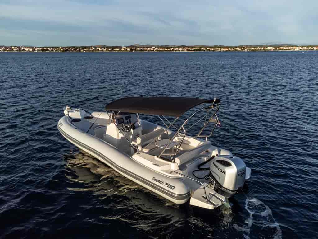 Boat picture 11
