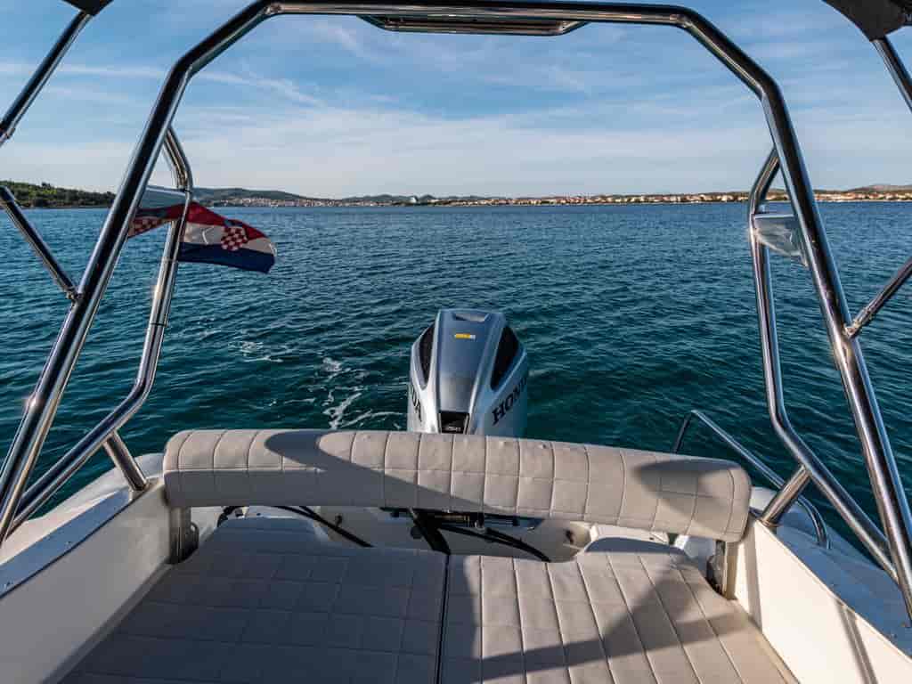 Boat picture 17