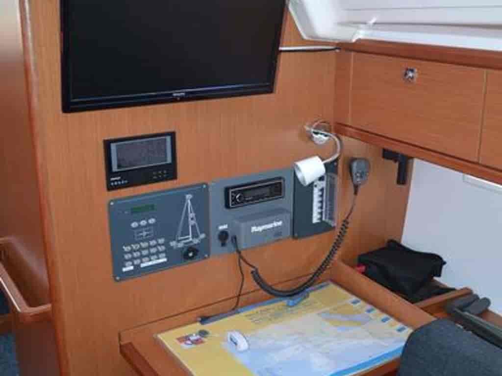 Boat picture 9
