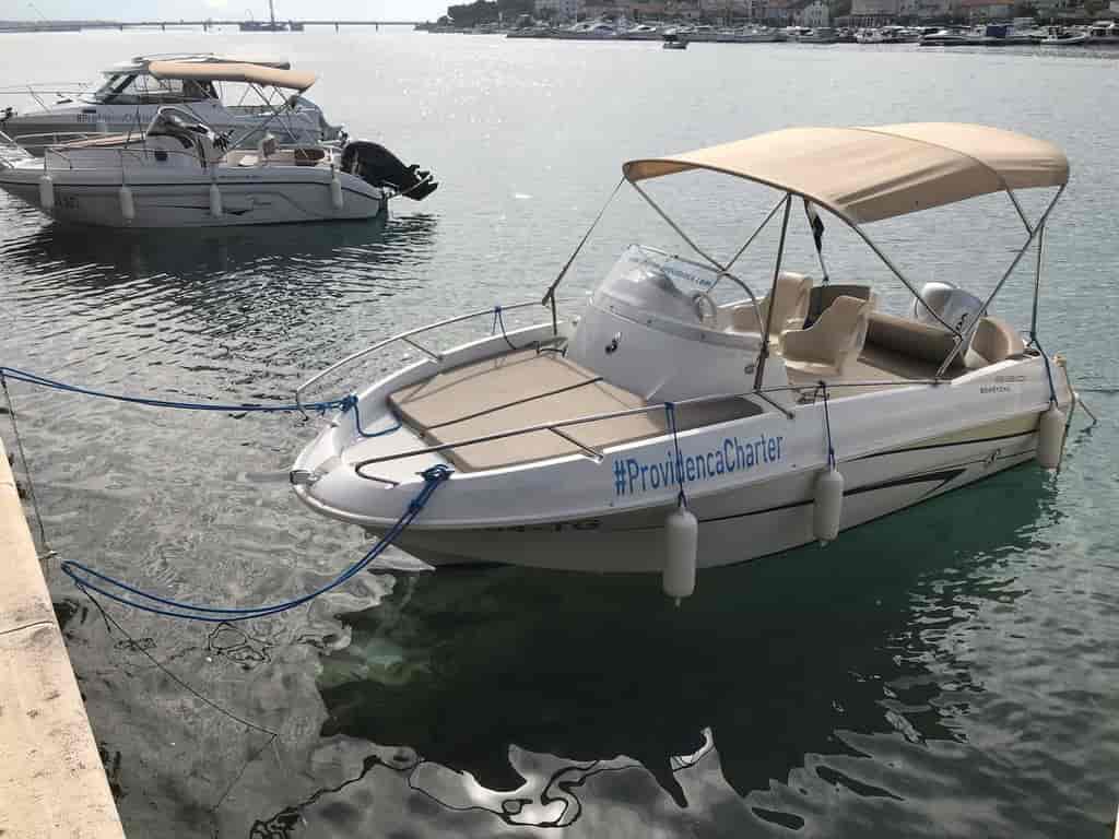 Photo 4 of Benetau Flyer 550 Sun Deck