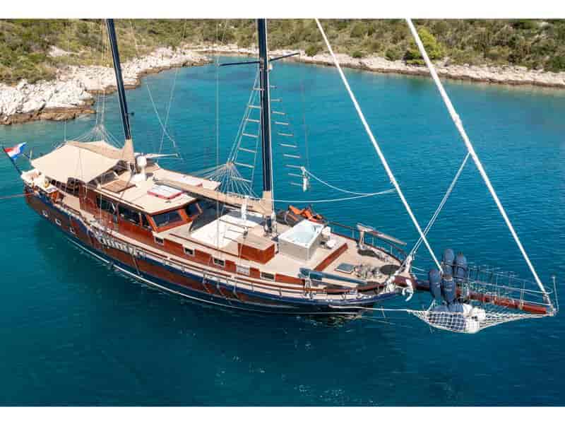 Boat picture 1