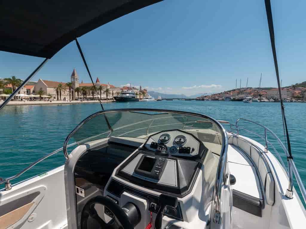 Boat picture 9