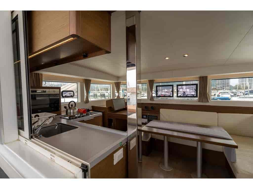 Boat picture 13