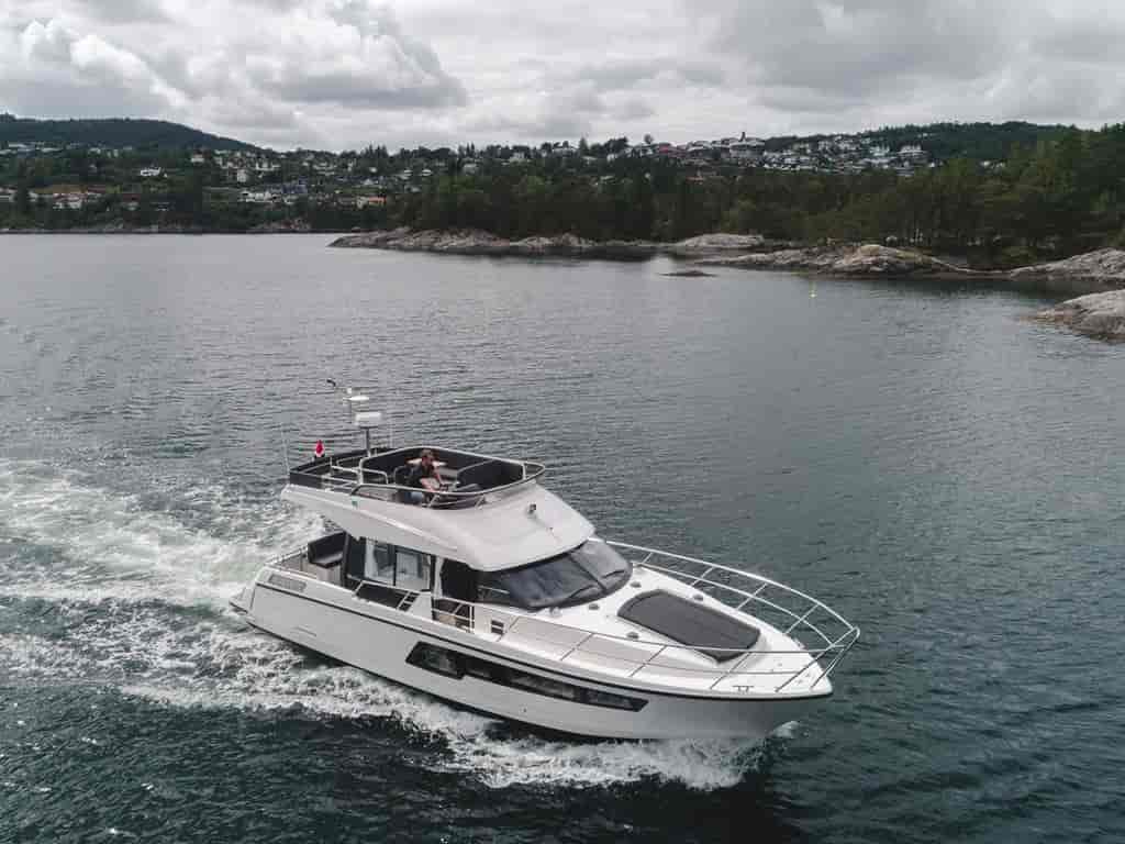 Boat picture 9