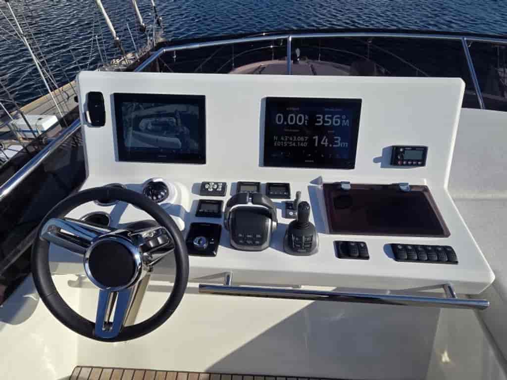 Boat picture 17