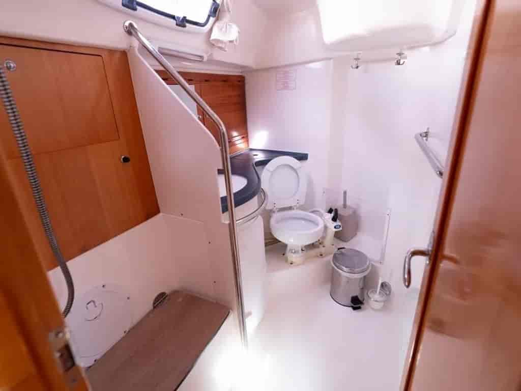 Boat picture 9