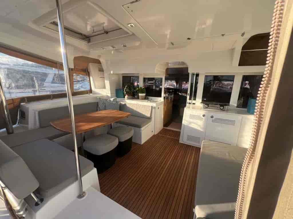 Boat picture 9