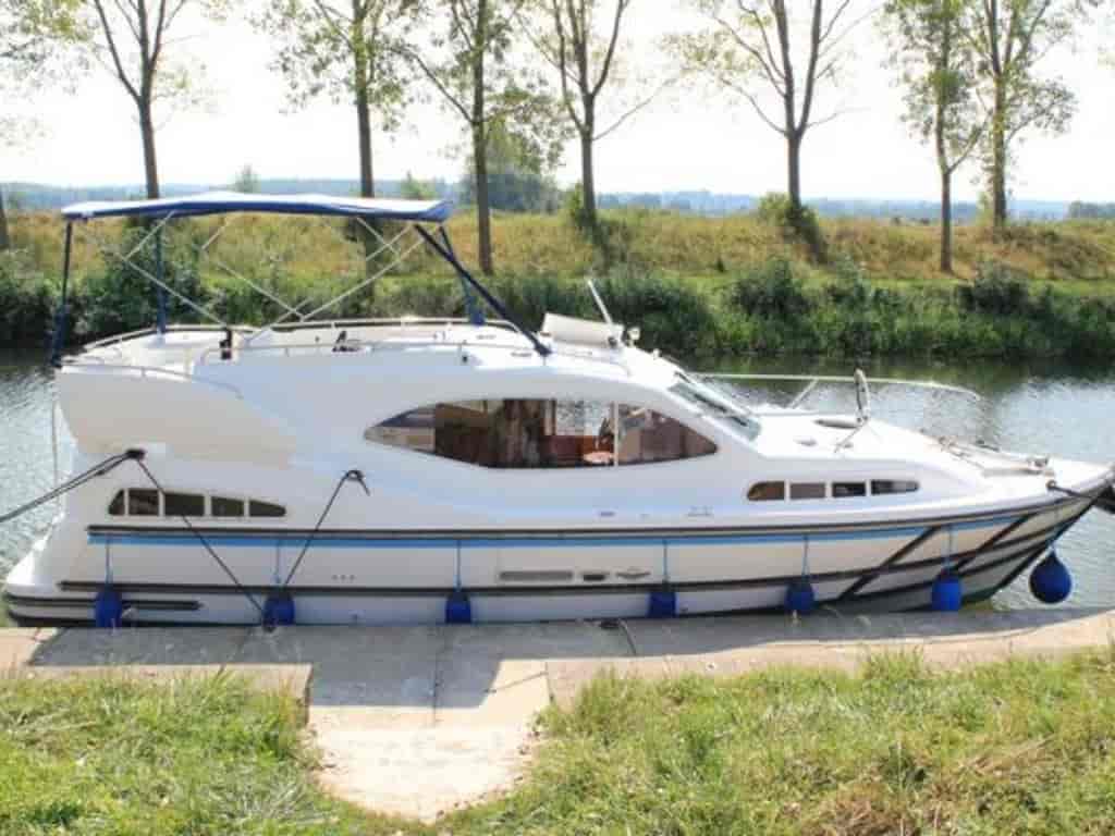 Boat picture 9