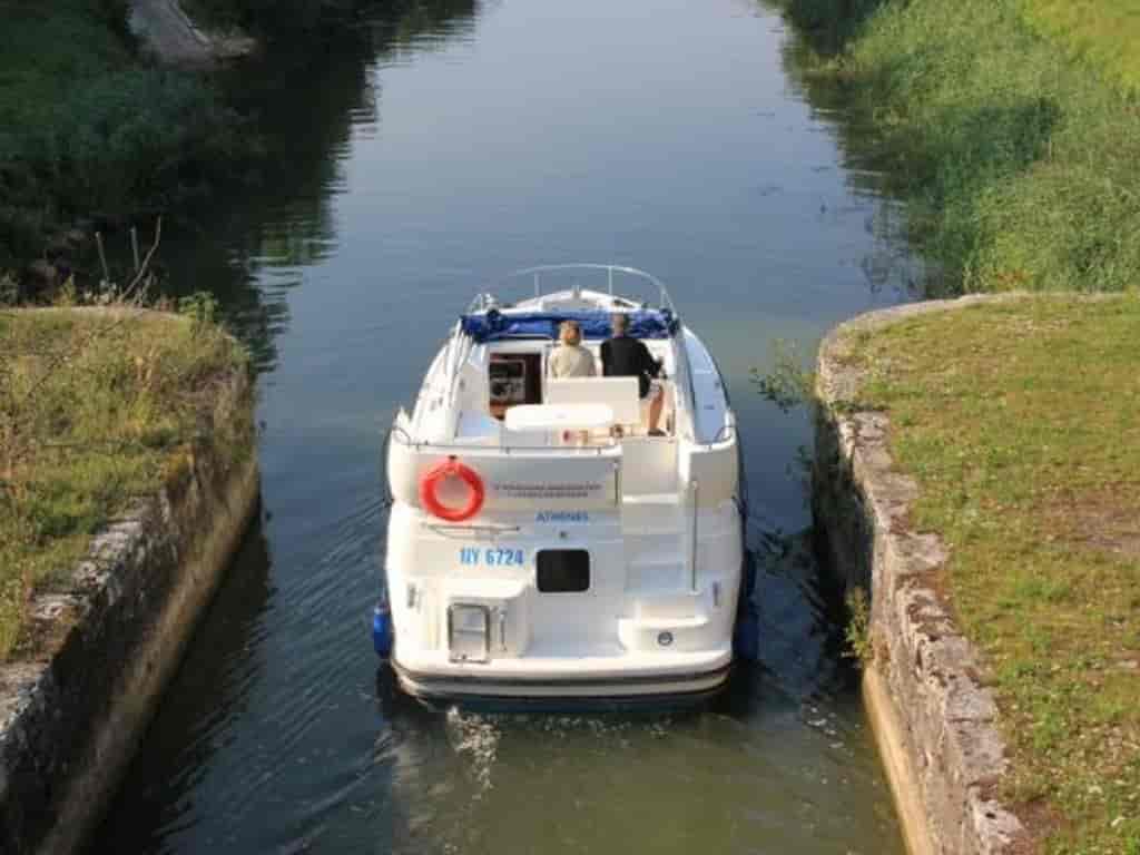 Boat picture 10
