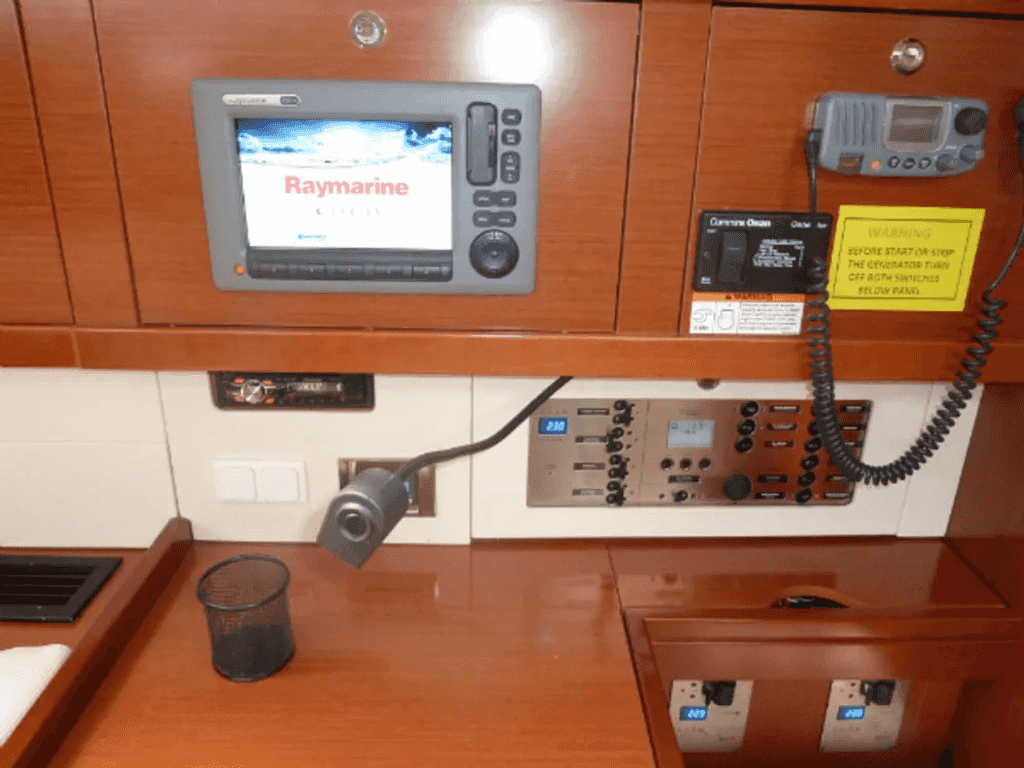 Boat picture 9