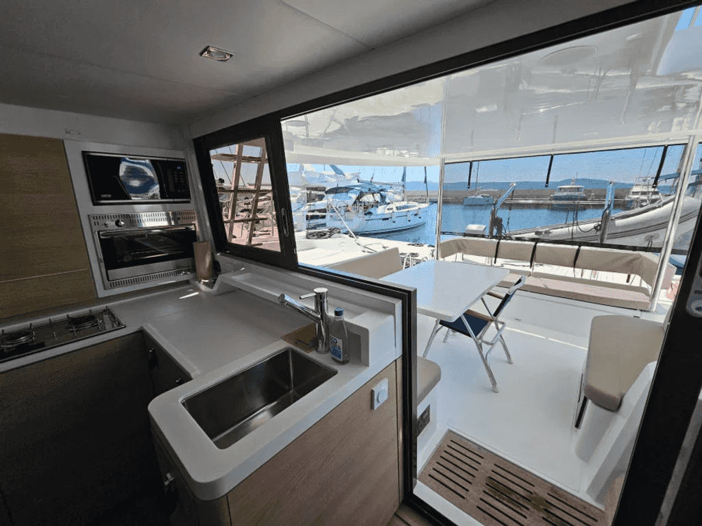 Boat picture 16
