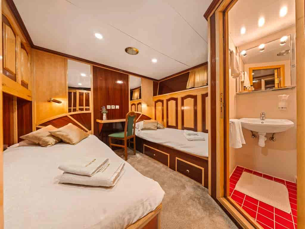 Boat picture 39