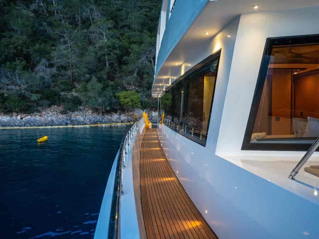 Boat picture 18