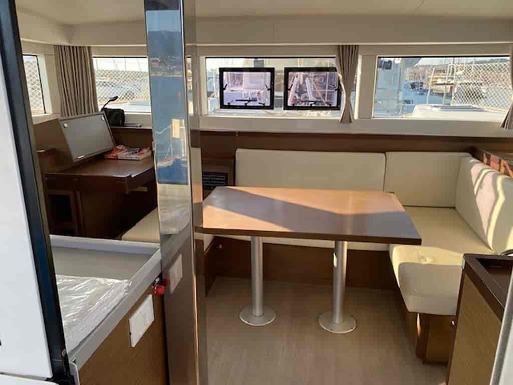 Boat picture 9