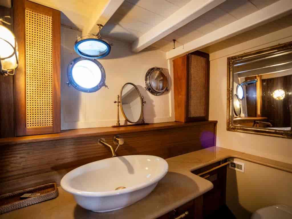 Boat picture 11