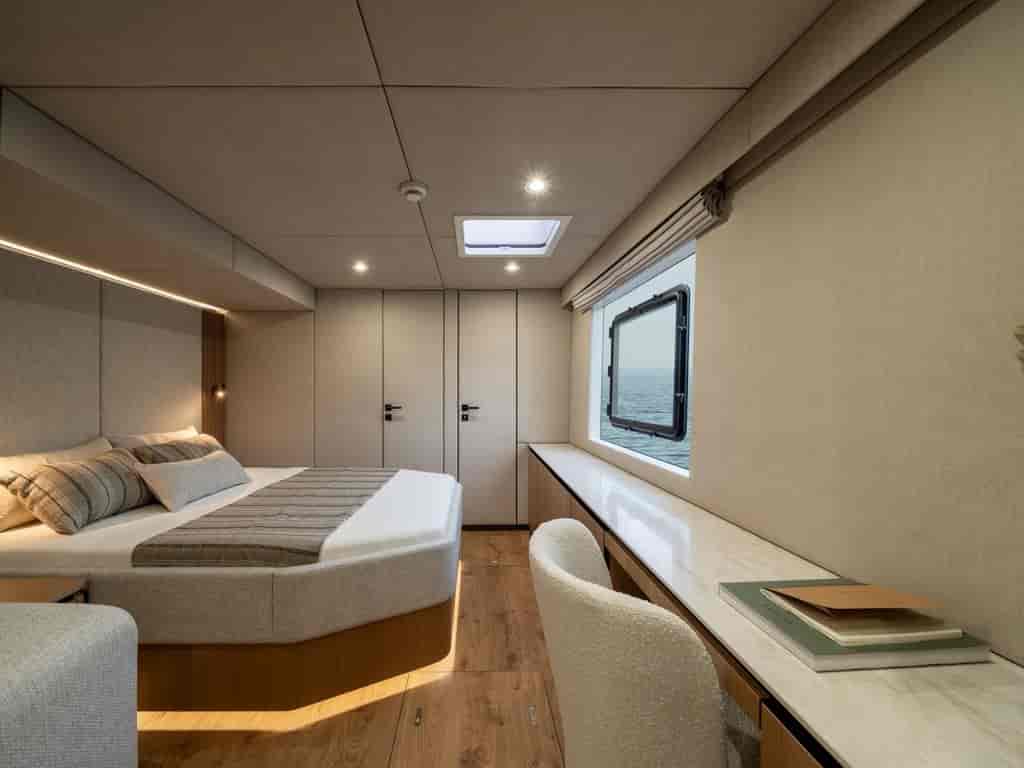 Boat picture 9